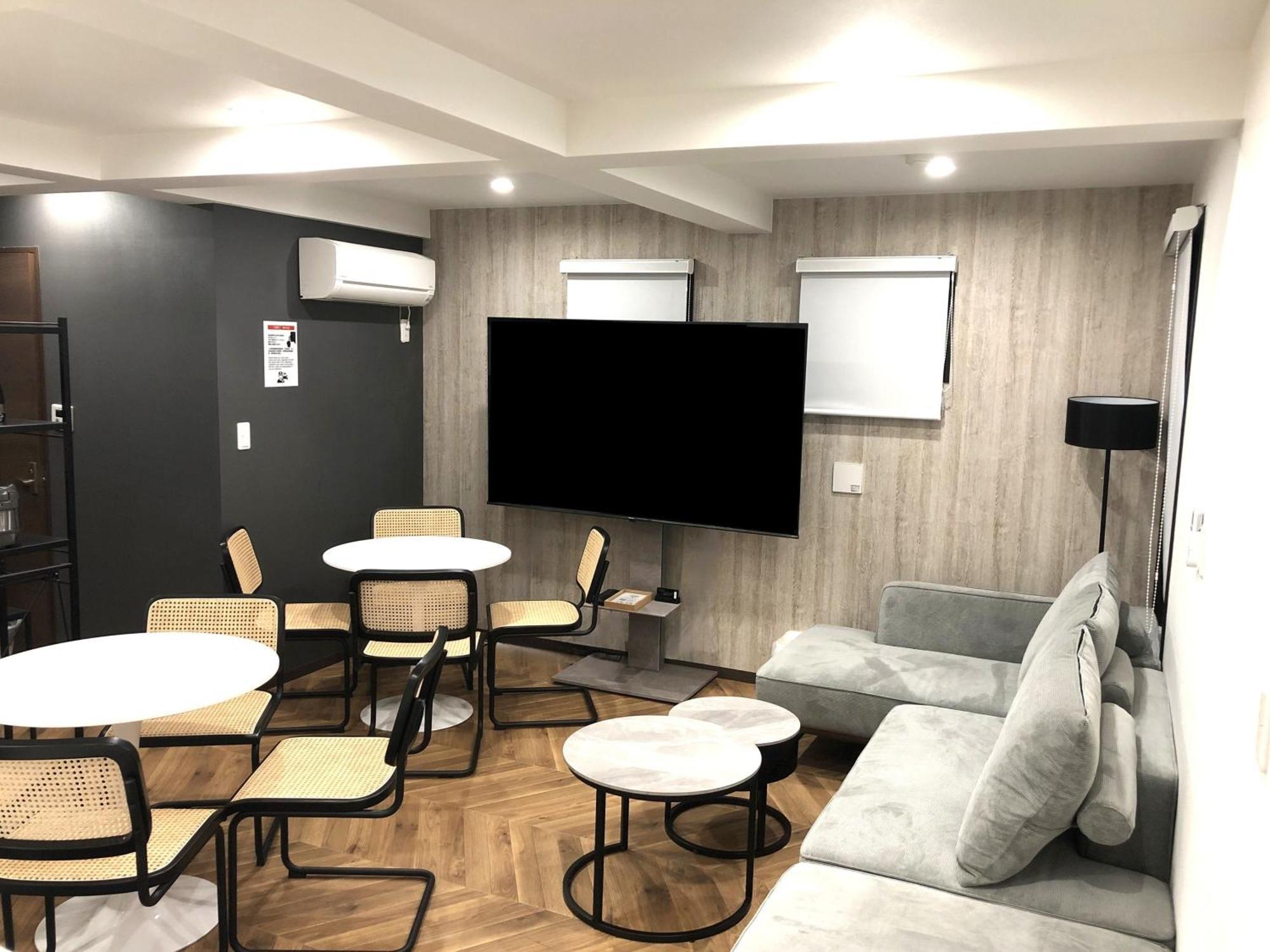 Urban Shinjuku East Apartment *